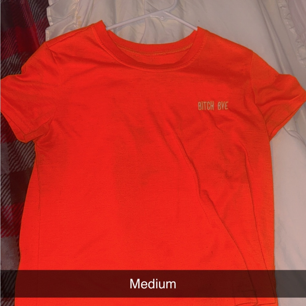Women’s NEON orange cropped T-shirt!! LIKE NEW! No wear/tear!